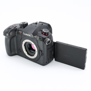 【良品】LUMIX GH5 II ミラーレス一眼カメラ 標準ズームレンズキット DC-GH5M2M [ズームレンズ]