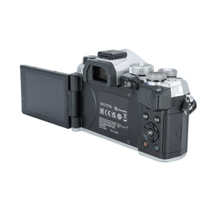 【良品】OM-5 14-150mm II レンズキット ミラーレス一眼カメラ シルバー [ズームレンズ]